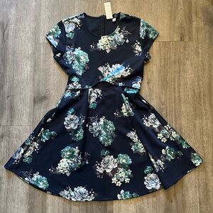 Francesca's Collections Navy Floral Dress